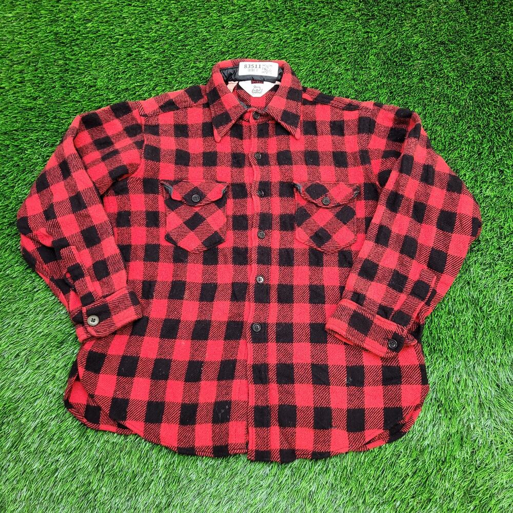 Vintage 70s Woolrich Flannel Button Shirt Womens XS/S 22x26 Buffalo-Plaid Baggy